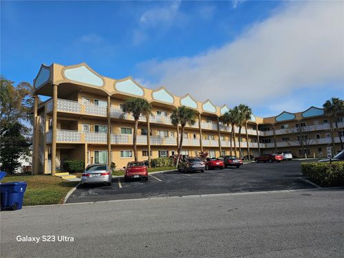apt-6-2466 Ecuadorian Way, CLEARWATER, FL, 33763-3323 | Card Image