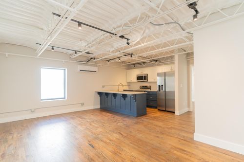 614 E Main St, Chattanooga, TN, 37408-1494 | Card Image