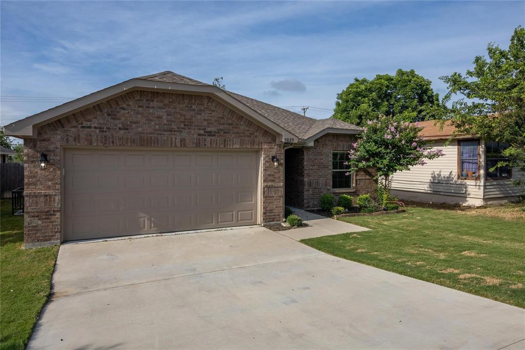 Farnsworth Ave, Fort Worth, TX 76107