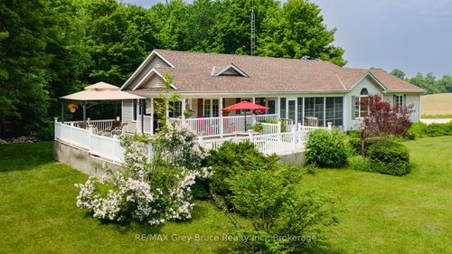 720291 20 Sideroad, Chatsworth, ON, N0H1R0 | Card Image