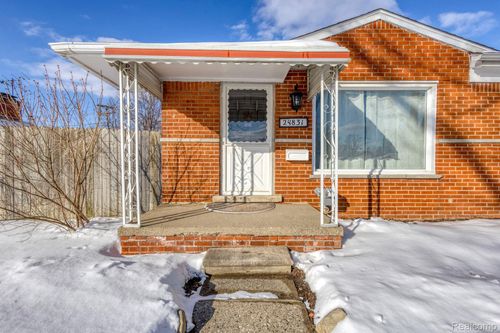 24831 Cottage Ln, Warren, MI, 48089-4715 | Card Image