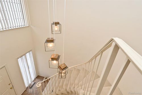 6011 Pebble Lane Ct, West Bloomfield, MI, 48322-3520 | Card Image