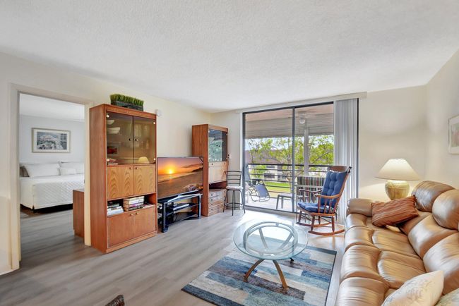 APT-306 - 7770 Tahiti Ln, Condo with 2 bedrooms, 2 bathrooms and null parking in Lake Worth FL | Image 10