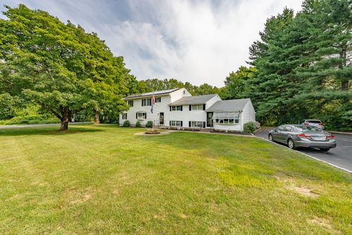 15 Roarke Rd, North Haven, CT, 06473-3460 | Card Image