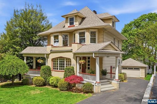 18 Irving Pl, Nutley, NJ, 07110-1807 | Card Image