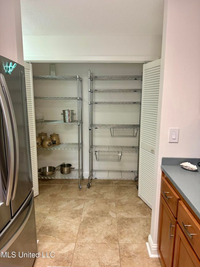 Kitchen storage area | Image 13