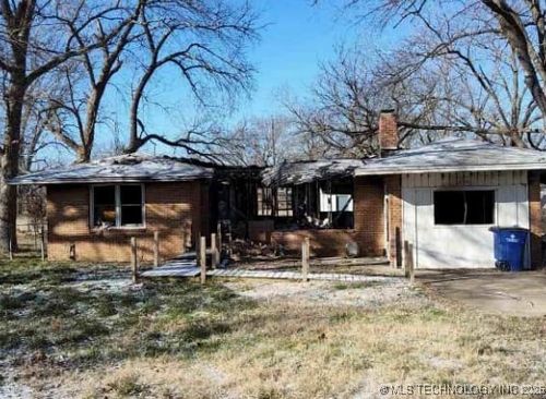 236 Sycamore St, Nowata, OK, 74048-3655 | Card Image