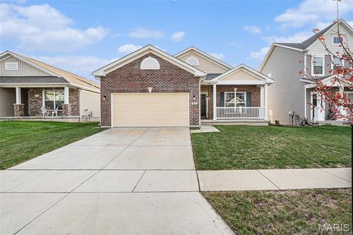 506 Country Landing Dr, Lake St Louis, MO, 63367-5825 | Card Image