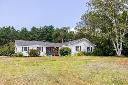 136 Davis Road, Farmington, ME, 04938 | Card Image
