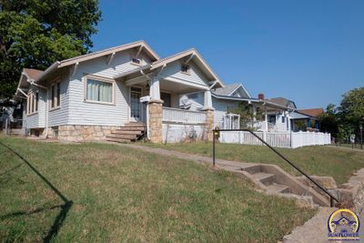 621 Sw Jewell Ave, House other with 2 bedrooms, 1 bathrooms and null parking in Topeka KS | Image 2