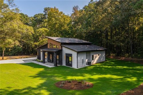 670 Loganville Hwy, Winder, GA, 30680-4036 | Card Image