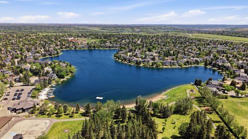 121 Sunbank Way Se, Calgary, AB, T2X2A5 | Card Image