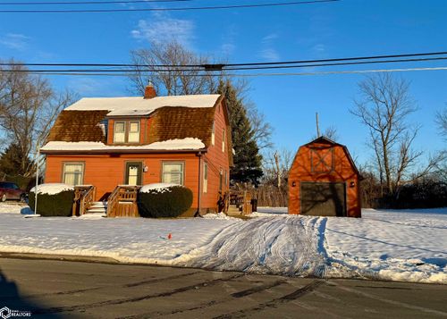 626 S 1st St, Chariton, IA, 50049-2330 | Card Image