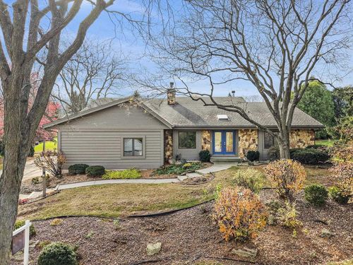 6341 Briarcliff Ln, Middleton, WI, 53562-3832 | Card Image