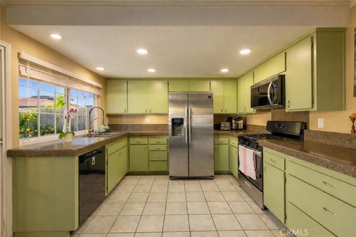 1682 Darnell Ct, Camarillo, CA, 93010-4534 | Card Image