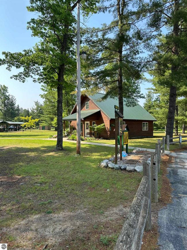 6239 Blackberry Dr, House other with 3 bedrooms, 1 bathrooms and null parking in Alger MI | Image 80