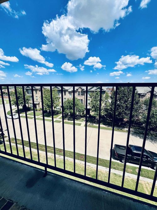 2131 Mcparland Ct, Carrollton, TX, 75006-2910 | Card Image