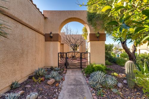 679 W Sunlight Lane, Tucson, AZ, 85704 | Card Image
