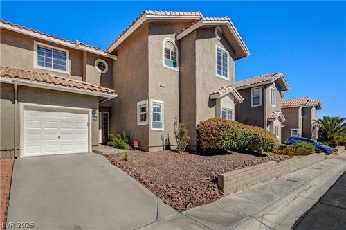 9266 Isleta Ct, Las Vegas, NV, 89117-6418 | Card Image