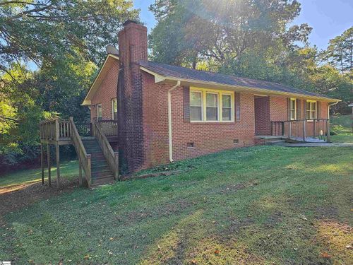 204 Friendship Dr, Walhalla, SC, 29691-2093 | Card Image
