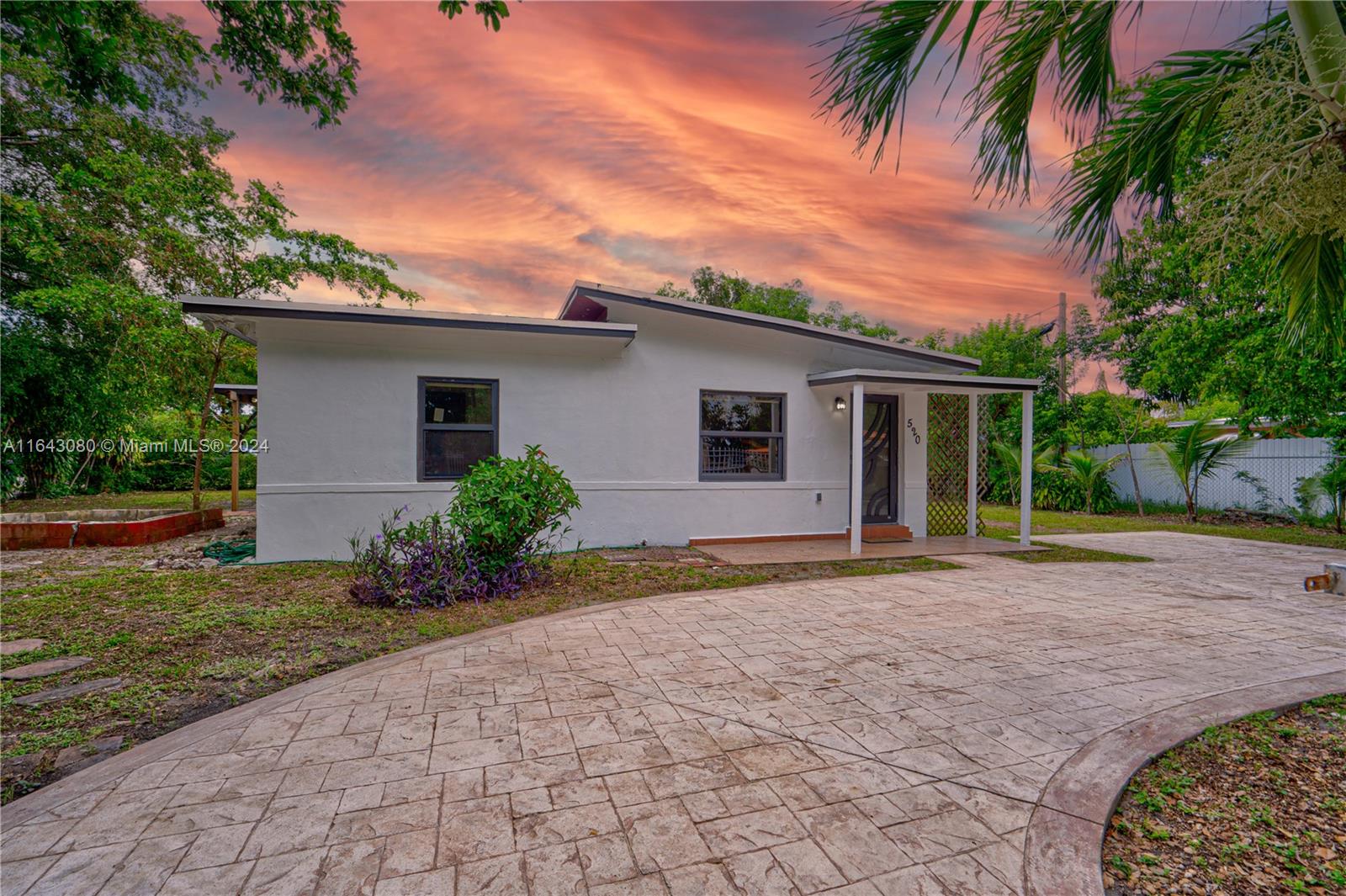 142nd St, North Miami, FL 33168