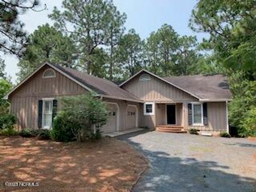 3 Aronimink Ln, Pinehurst, NC, 28374-6808 | Card Image