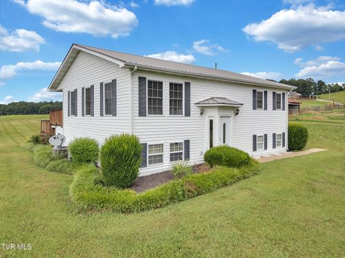 485 Sugar Bowl Rd, Chuckey, TN, 37641-4040 | Card Image