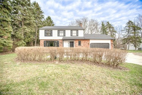 30825 Miller Ave, Willoughby Hills, OH, 44092-1255 | Card Image