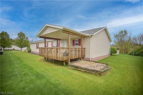9075 Red Hawk Dr, Streetsboro, OH, 44241-4541 | Card Image