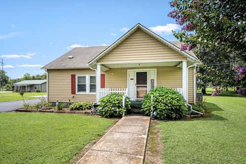 124 Sub Station Rd, Unionville, TN, 37180-8655 | Card Image