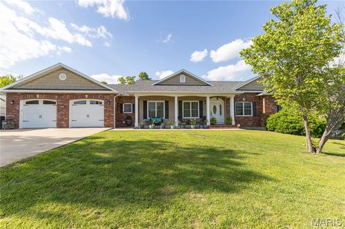 100 Charleston Way, Saint Robert, MO, 65584-7839 | Card Image