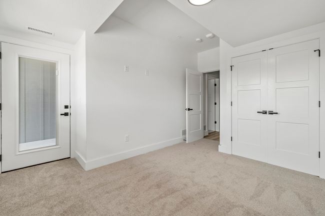 20 | Image 33