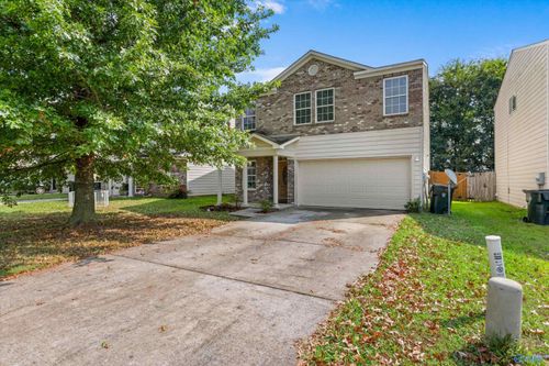 239 Bermuda Lakes Dr, Meridianville, AL, 35759-2604 | Card Image