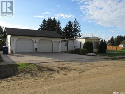 207 Rustad Ave, House other with 3 bedrooms, 1 bathrooms and null parking in White Fox SK | Image 1