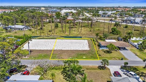 7176 Vassar Dr, Fort Myers, FL, 33908-2226 | Card Image