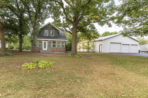 2416 E Fir Ave, Fergus Falls, MN, 56537-3973 | Card Image