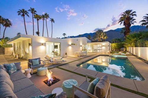 1160 E Marion Way, Palm Springs, CA, 92264-0300 | Card Image