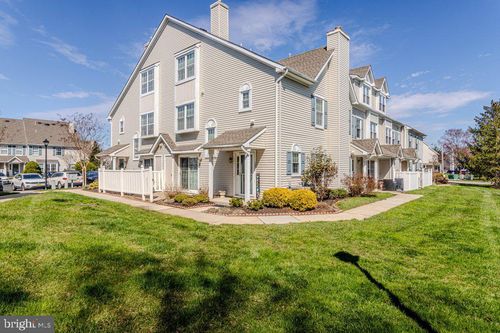 105 Wharton Rd, Mount Laurel, NJ, 08054-5255 | Card Image