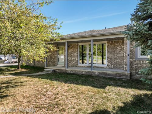 14710 Palmetto Court Court, Shelby Charter Township, MI, 48315 | Card Image