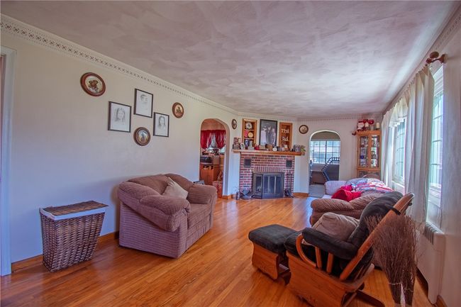 8 New St, House other with 4 bedrooms, 2 bathrooms and null parking in Windsor NY | Image 4