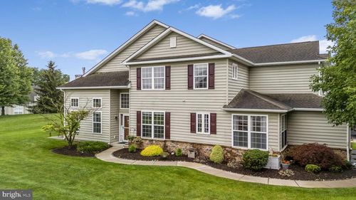 1520 Lexington Way, MORGANTOWN, PA, 19543-8856 | Card Image