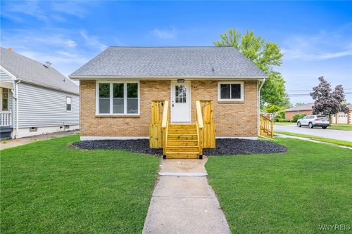 99 Margaret Rd, Amherst, NY, 14226-2017 | Card Image