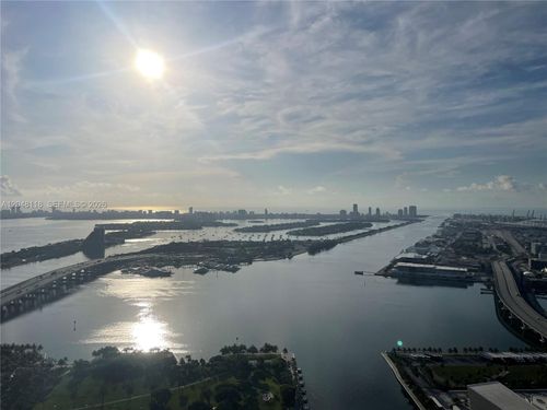 5505-900 Biscayne Blvd, Miami, FL, 33132-1561 | Card Image