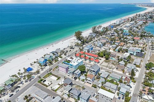 23 80th Ave, TREASURE ISLAND, FL, 33706-5215 | Card Image