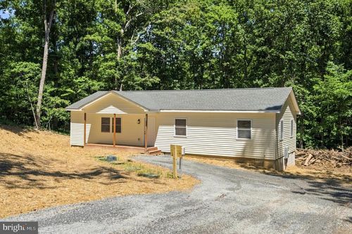 135 Yarnell Ct, FRONT ROYAL, VA, 22630-3386 | Card Image