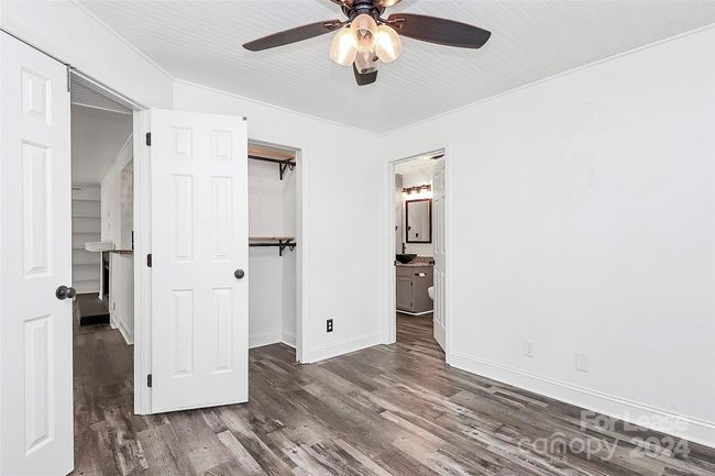 1109 E Morehead St, Condo with 2 bedrooms, 2 bathrooms and null parking in Charlotte NC | Image 11
