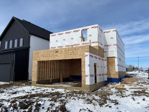 6906 35 St, Lloydminster, AB, T9V3T2 | Card Image