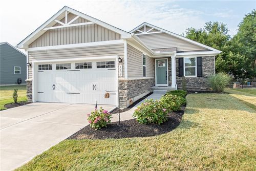 6639 Crystal Harbour Dr, Middletown, OH, 45042-3171 | Card Image