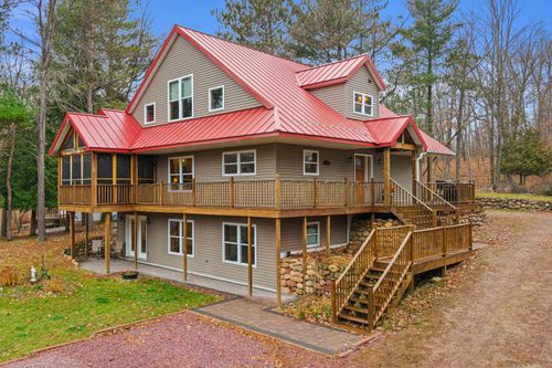 8840 Spring Lake Rd, AMHERST, WI, 54406-9164 | Card Image