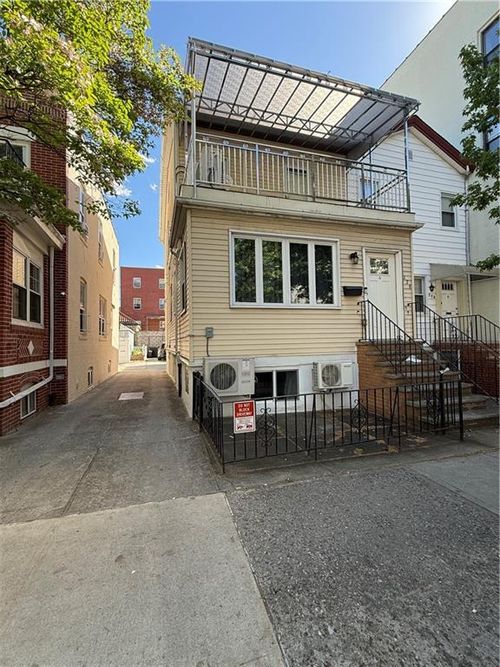 228 72 Street, Brooklyn, NY, 11209 | Card Image